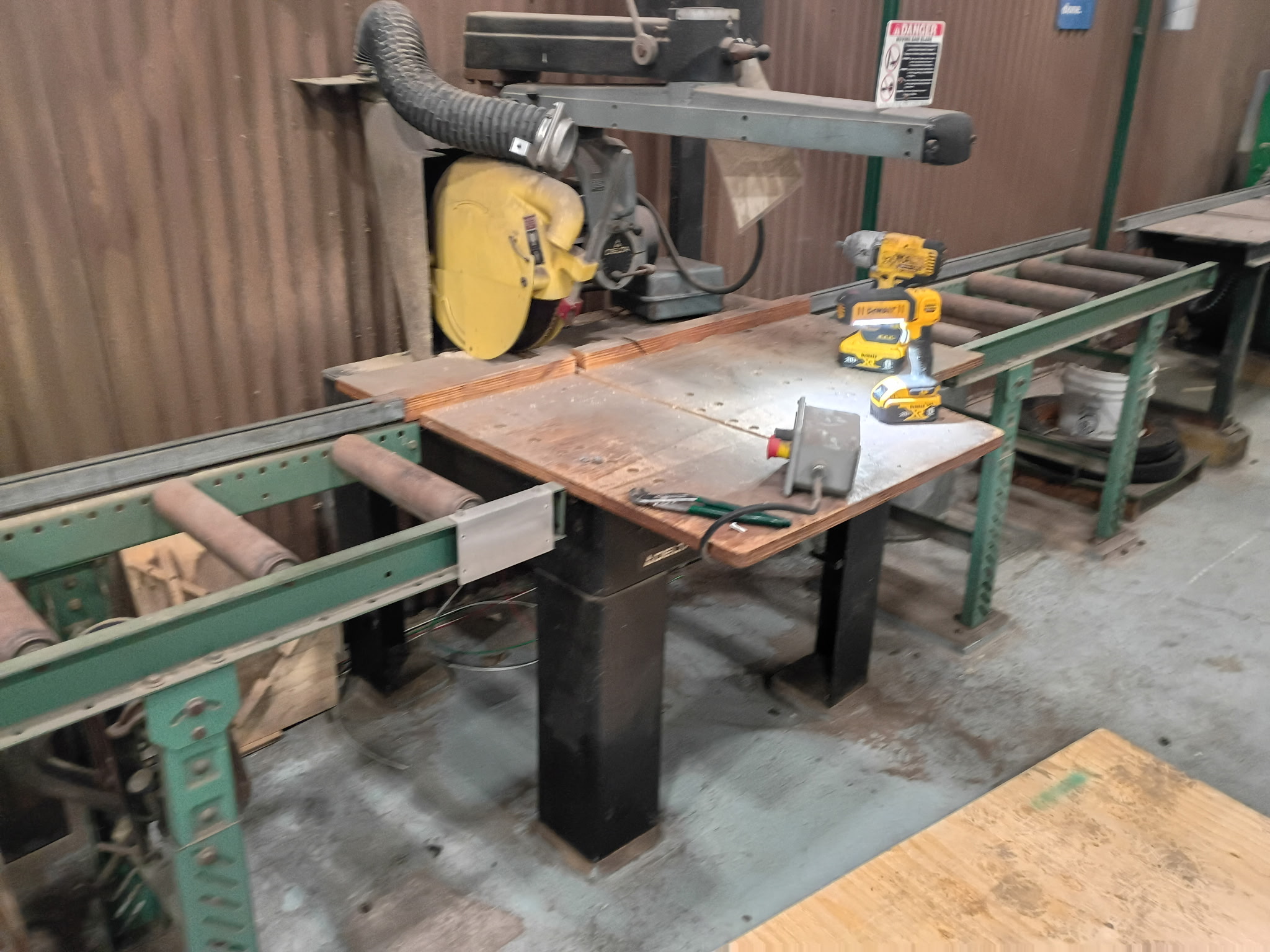 Skill saw No rollers.jpg
